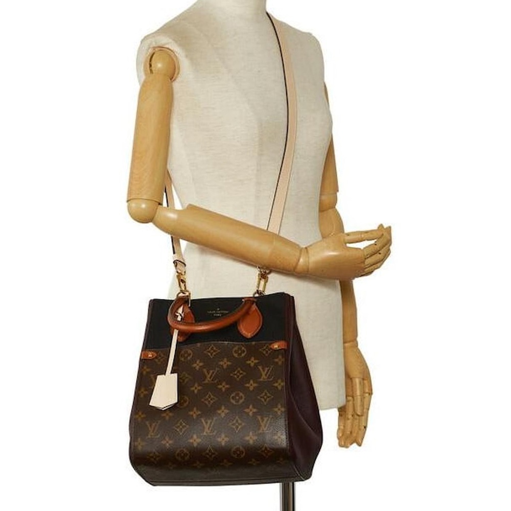 Auth Louis Vuitton Bag • Fold Tote Monogram MM Authentic Louis Vuitton Handle - Picture 6 of 8